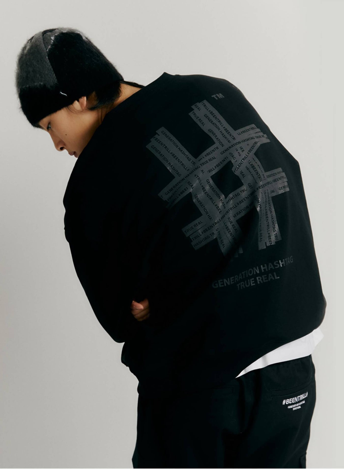 men_women_comfort_oversized_crewneck_loose_fit_sweatshirt_long_sleeve_sweater_simple_design_pullover_casual_plain_tops_teens_mtm_ice_grey_black