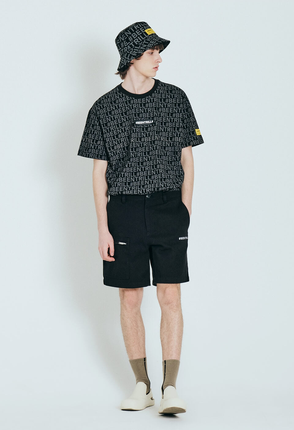 [BEENTRILL]★GALAXY LOGO COMFORT FIT SHORT SLEEVE T-SHIRT Men & Women Comfort Short Sleeve Monogram Cotton T-Shirt